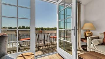 Televisie en een open haard