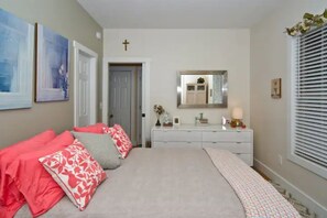 2 habitaciones, tabla de planchar con plancha y wifi gratis 