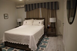 3 slaapkamers, reisbedje, wifi, beddengoed