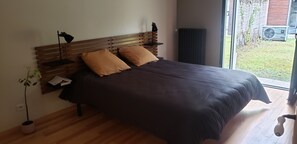 6 bedrooms, WiFi, bed sheets, wheelchair access - Lunch with the squirrels (Mérignac)