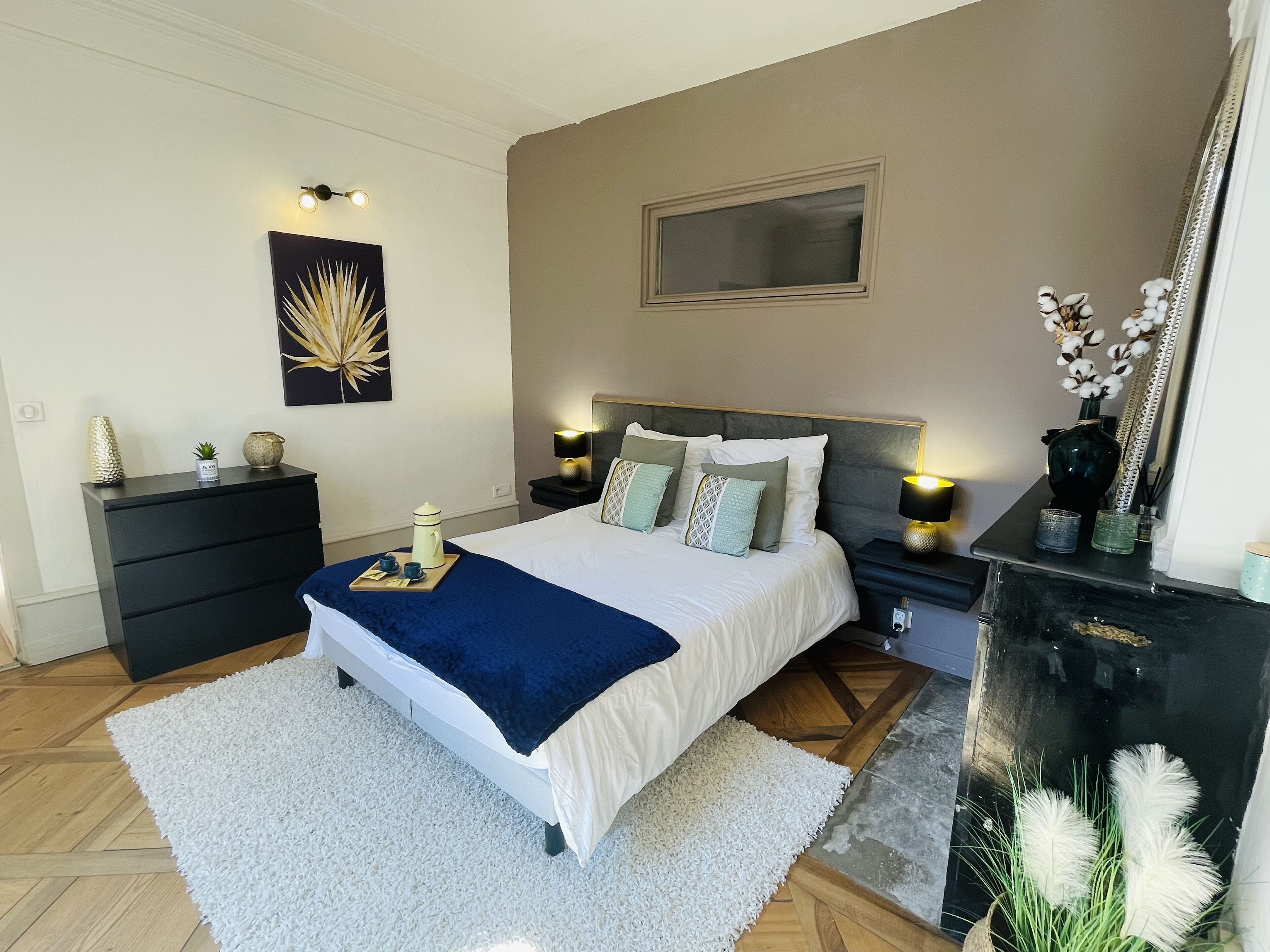 2 bedrooms, desk, iron/ironing board, free WiFi