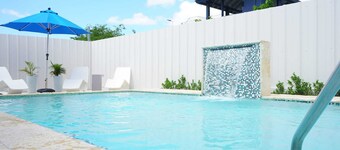 Family friendly house w/private pool 10 minute walk to Boqueron