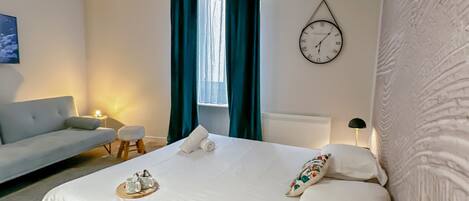 Wi-Fi de cortesia, roupa de cama