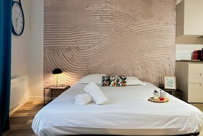 Wi-Fi gratuit, draps fournis