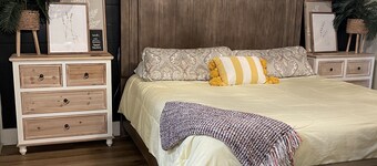 Isla's Cottage Beautiful Cottage w/ Boat Parking