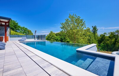 Lovely home in Bedenica with jacuzzi