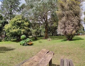 Property grounds - farm house with beautiful view ideal to rest and enjoy nature (Antioquia)