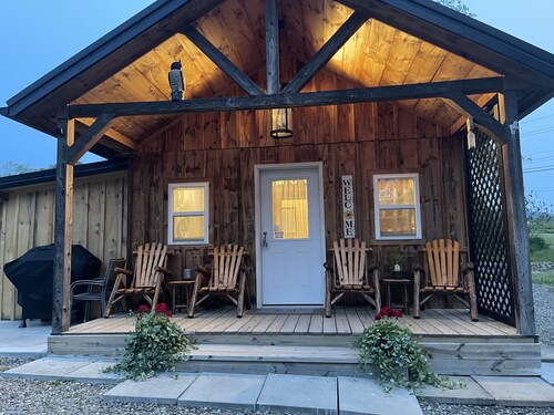 Ayers Acres Cabin 1 - near Watkins Glen, Corning, Finger Lakes - sleeps 6