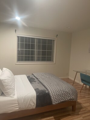 4 bedrooms, WiFi, bed sheets