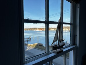 Interior - Historic Spite House, Captain’s Home, sleeps 10, walk to downtown Mystic!! (Stonington)