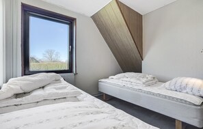 2 bedrooms, free WiFi