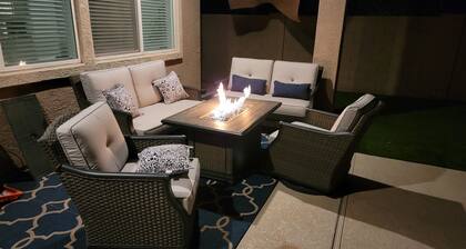 Spacious Open Concept w/pool for Spring Training, golf and leisure!!