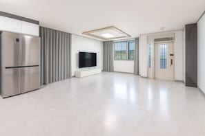 Chambre, 2 chambres (Daehyeong room(Oceanview)) | 1 chambre, Wi-Fi gratuit