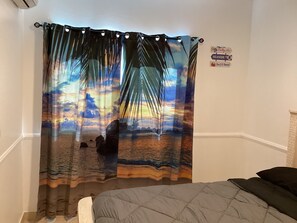 2 bedrooms, in-room safe, desk, iron/ironing board