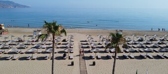Delfina Tropic Beach