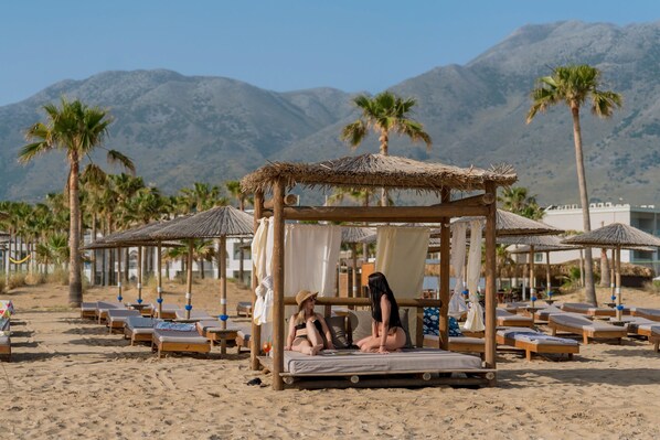 Private beach, beach volleyball - Delfina Tropic Beach (Apokoronas)