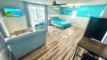 Bügeleisen/Bügelbrett, WLAN, Bettwäsche