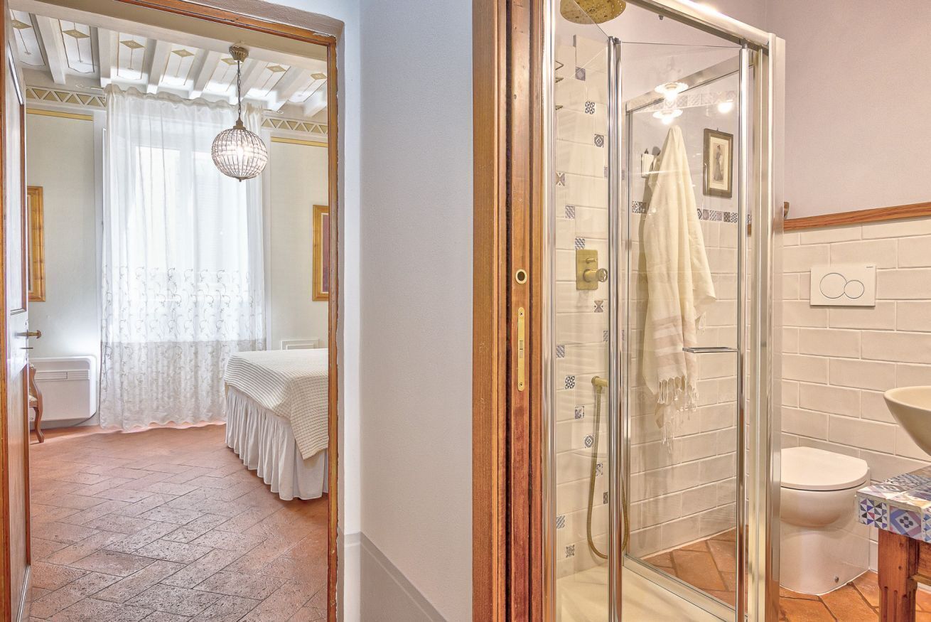 Doccia, asciugacapelli, bidet, asciugamani