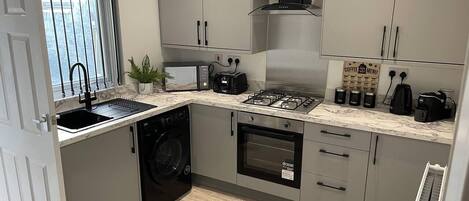 Fridge, microwave, oven, stovetop