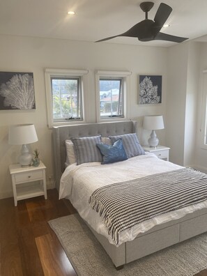 3 chambres, fer et planche à repasser, Wi-Fi, literie fournie