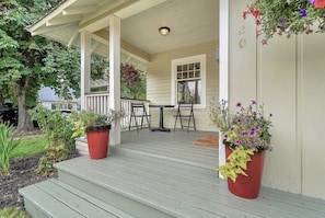 Outdoor dining - Third & Lake - Downtown Sandpoint (Sandpoint)