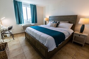 3 slaapkamers, een bureau, een strijkplank/strijkijzer, gratis wifi