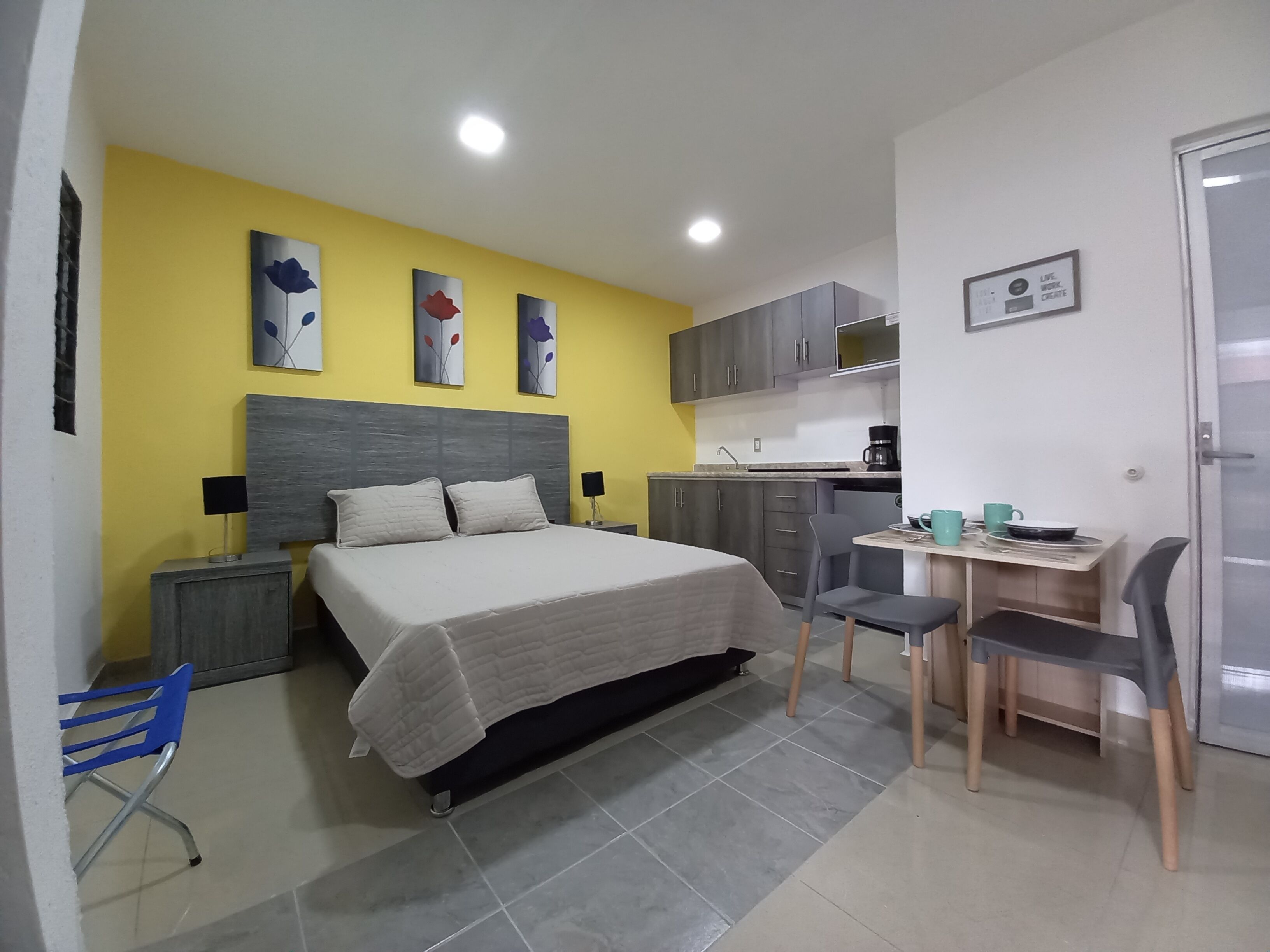 Junior Suite, Non Smoking | Iron/ironing board, free WiFi, bed sheets