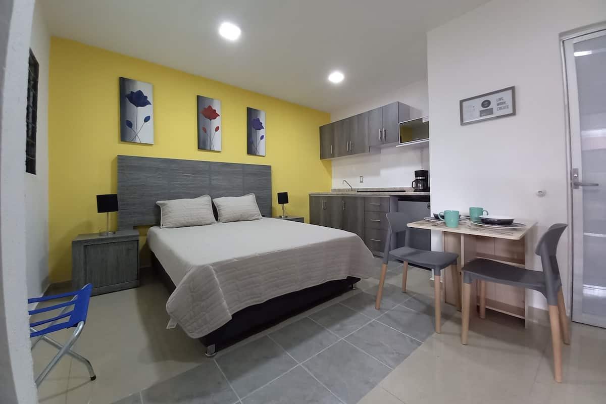 Junior Suite, Non Smoking | Iron/ironing board, free WiFi, bed sheets