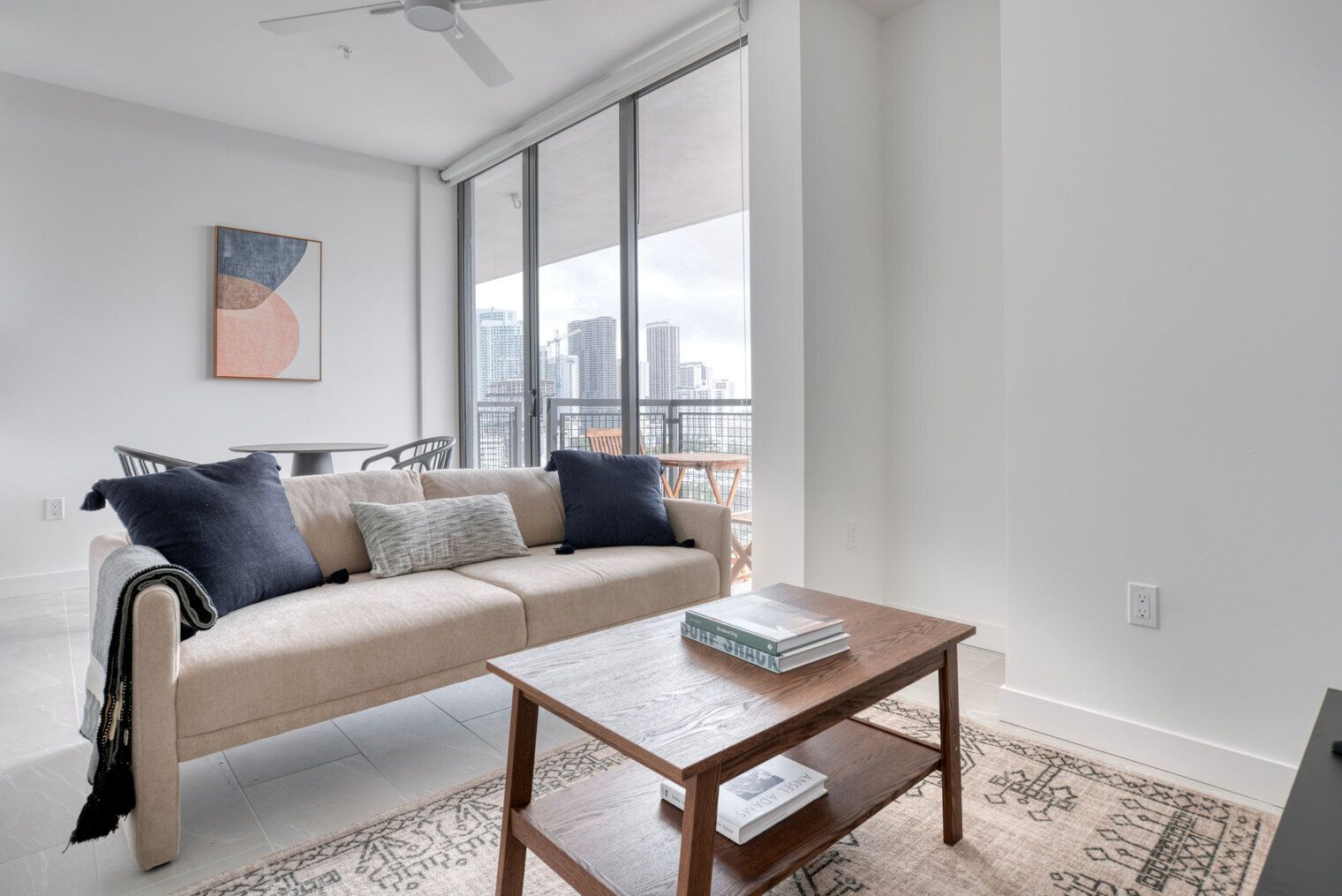 Ideal Wynwood Jr 1BR w/ Gym, Pool & W/D, nr shops & bars, by Blueground