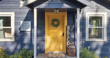 Walk to Wineries & Restaurant’s!