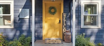 Walk to Wineries & Restaurant’s!