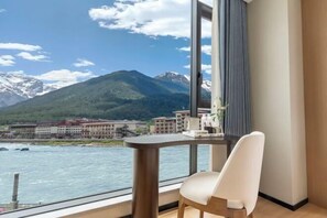 Room - Shanxia Hotel (Bome)