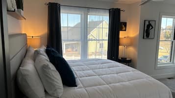 2 bedrooms, iron/ironing board, travel crib, free WiFi