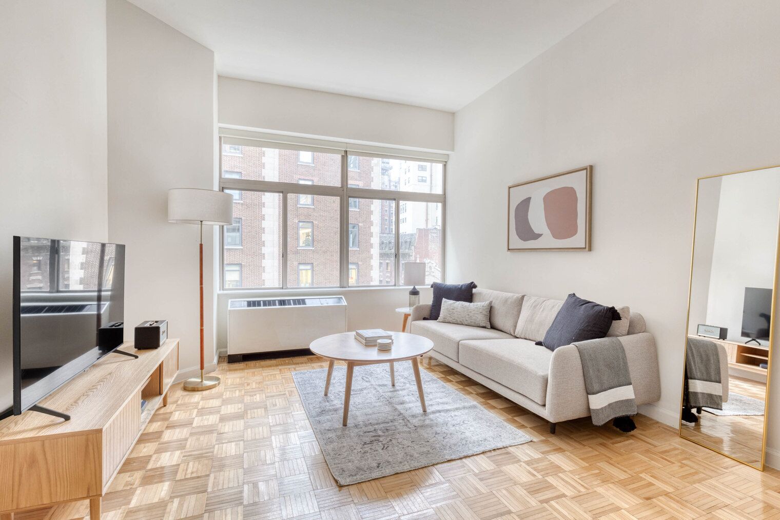 Cute FiDi Studio w/ Elevator, Gym & Doorman, near Wall St, by Blueground