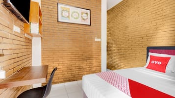 Deluxe Double Room | Free WiFi, bed sheets