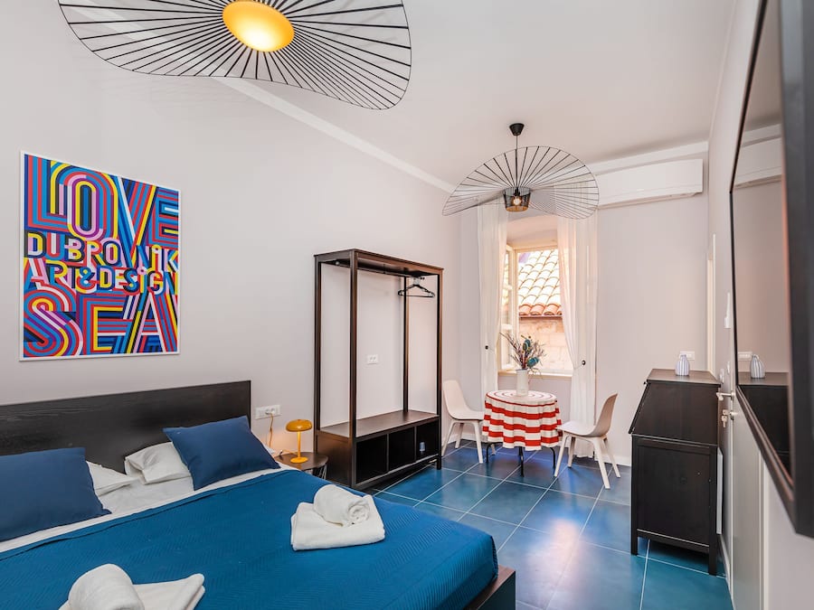 Design Room | 1 bedroom, soundproofing, iron/ironing board, WiFi (free)