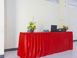 Reception - Collection O 91517 Hotel Gajah Mada Soe (Soe)