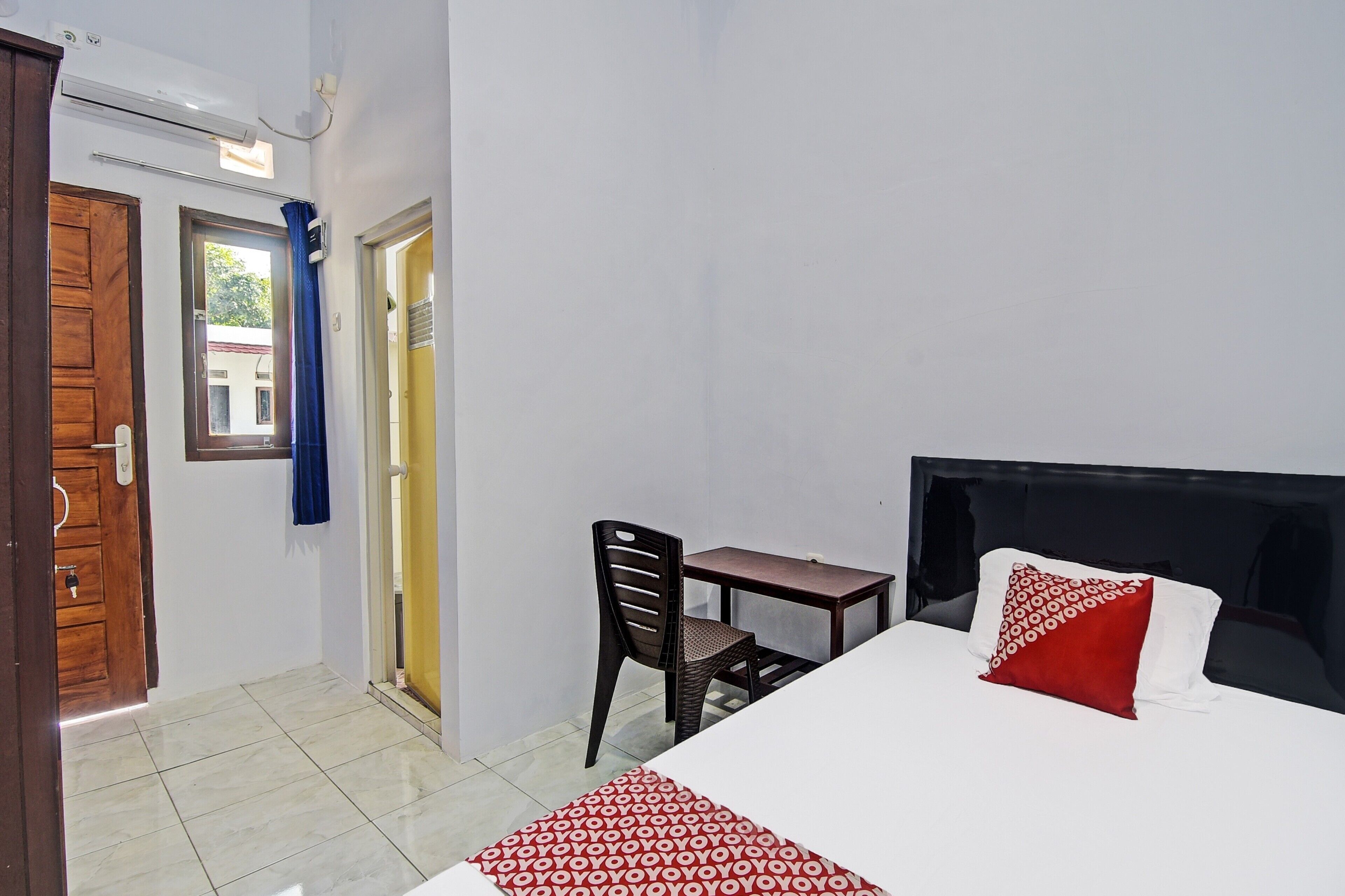 Bureau, Wi-Fi gratuit, draps fournis