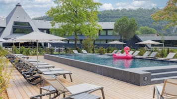Piscina externa sazonal