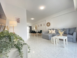 Luxury Apartment | Living area | 43-inch Smart TV with digital channels, TV - Phaedrus Living Town Flat Stephania 302 (Limassol)