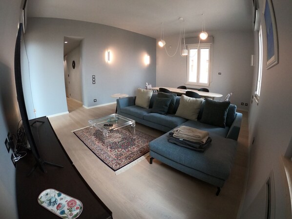 Apartamento, 3 quartos, sacada, vista para o jardim | Lounge