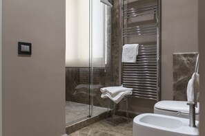 Apartment, 3 Bedrooms, Balcony, Garden View | Bathroom | Toilet paper - Deluxe Apartment Milia Agrigento (Agrigento)