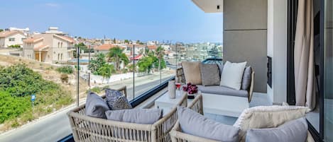Departamento, 2 habitaciones, balcón, vista a la ciudad | Exterior