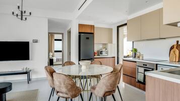 Appartement, 3 chambres, balcon, vue ville | Intérieur