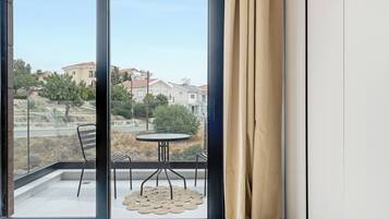 Apartment, 3 Bedrooms, Balcony, City View