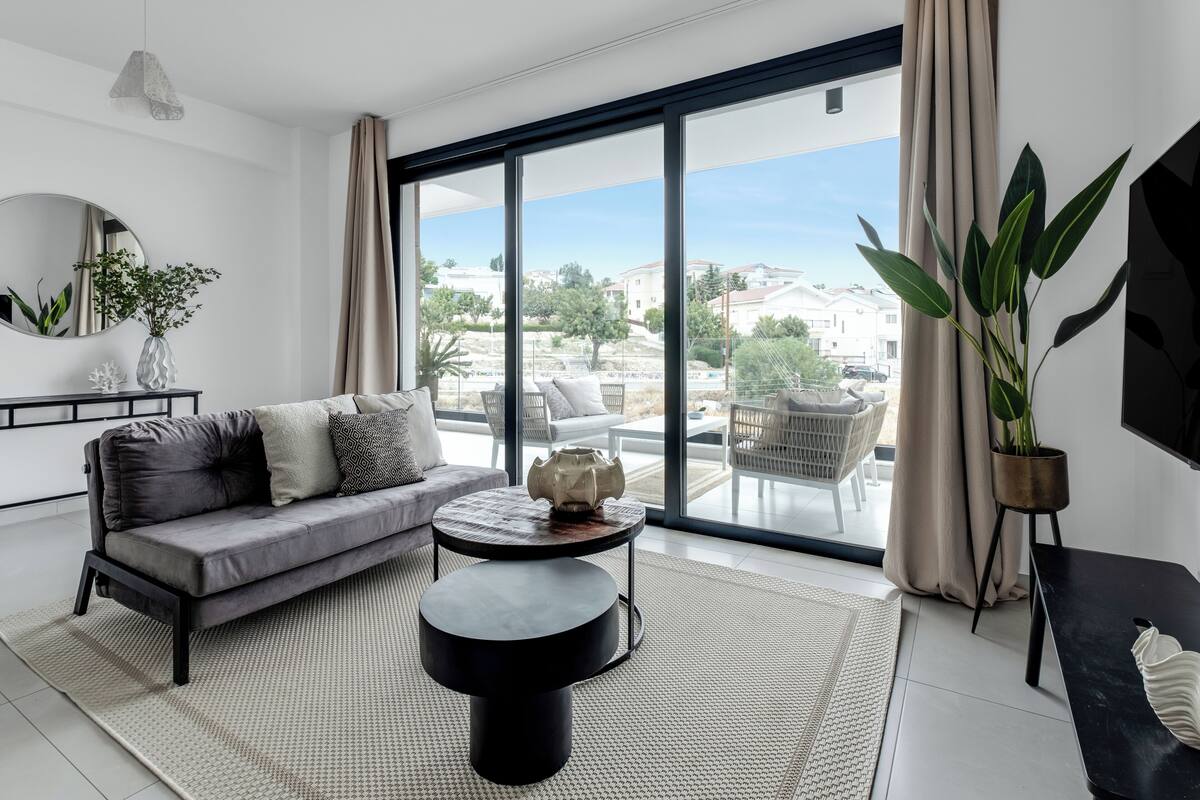 Apartment, 3 Bedrooms, Balcony, City View | Room amenity