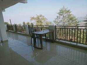 Studio, 1 Bedroom, Smoking, Balcony | Balcony