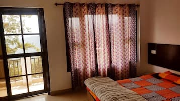 Studio, 1 kamar tidur, Boleh Merokok, balkon | 1 kamar tidur