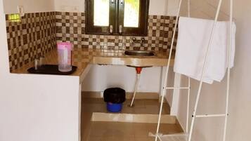 Studio, 1 chambre, fumeurs, balcon | Intérieur