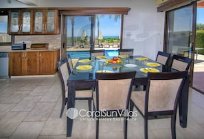 Villa, 4 chambres, fumeur, piscine privée | Restauration